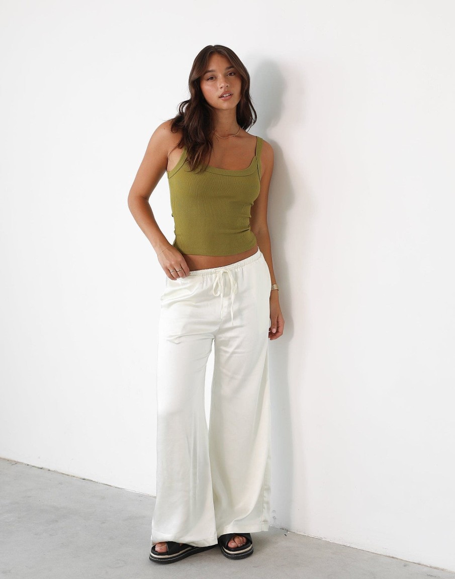 Clothing Q-Trend Basics Edit | Skyler Tank Top (Olive)